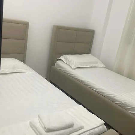 Ladi House Lägenhet Sarandë